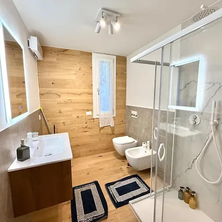 Relax In Citta - A - Free Netflix And Parking Apartment Bergamo