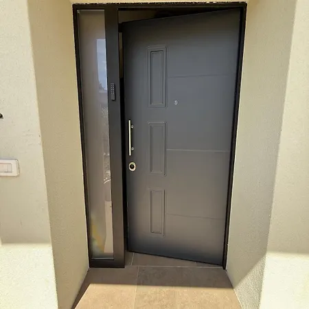 アパート Alfieria - Netflix-parking-supermarket-centro *