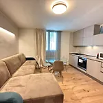 Alfieria - Netflix-parking-supermarket-centro Bergamo